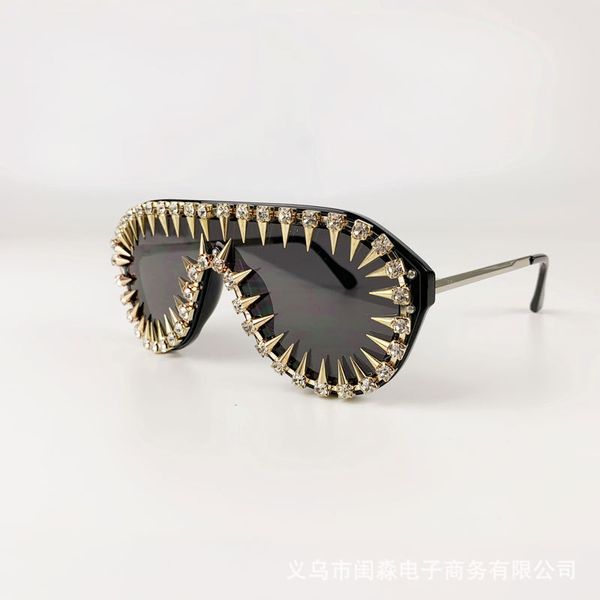 ladies luxury beautiful crystal color sunglasses mirror vintage diamond large round gothic party sunglasses nx 220819, White;black
ladies luxury beautiful crystal color sunglasses mirror vintage diamond large round gothic party sunglasses nx 220819, White;black