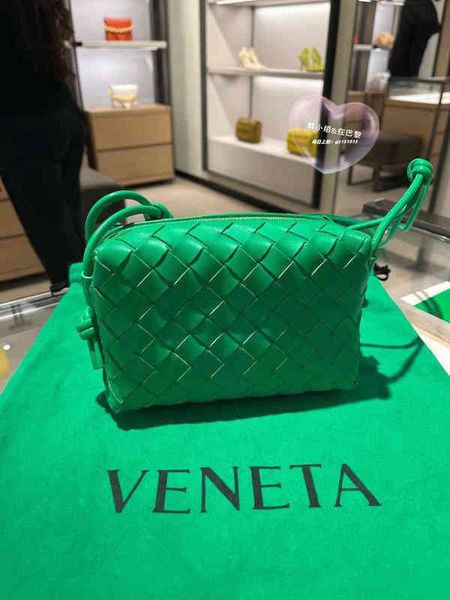 venetas handbags designer bottegas baodiejia loop messenger bag woven mini camera single shoulder diagonal straddle women's quality
venetas handbags designer bottegas baodiejia loop messenger bag woven mini camera single shoulder diagonal straddle women's quality