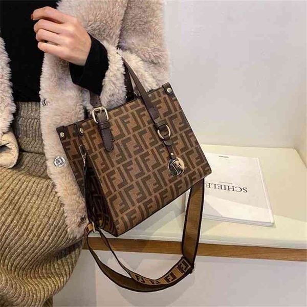 65% off factory clearance super low fashion broadband single shoulder female student ins version versatile handbag
65% off factory clearance super low fashion broadband single shoulder female student ins version versatile handbag