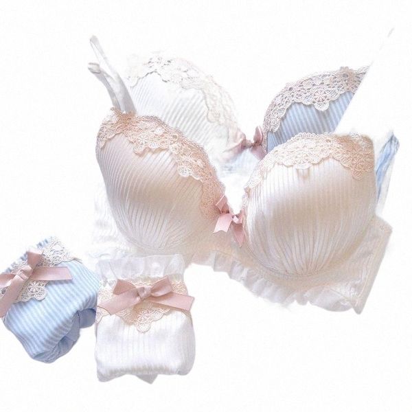 bras sets two-color water-soluble embroidery film cup bra with panty set no steel ring fresh and girly cute gather underwear p6uj#, Red;black
bras sets two-color water-soluble embroidery film cup bra with panty set no steel ring fresh and girly cute gather underwear p6uj#, Red;black