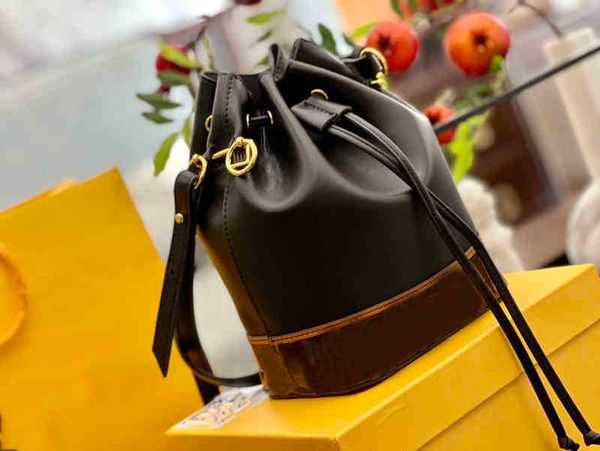 women bags zhouzhoubao123 luxurys designers totes bags vintage womens fendace tote shopping purse leather backpack classic cross body qn8k
women bags zhouzhoubao123 luxurys designers totes bags vintage womens fendace tote shopping purse leather backpack classic cross body qn8k