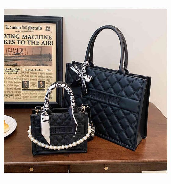 58% off outlet online wholesale autumn fashion single shoulder armpit version solid color literature and art fan net red tide bag women
58% off outlet online wholesale autumn fashion single shoulder armpit version solid color literature and art fan net red tide bag women