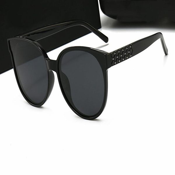 fashion pearl designer sunglasses brand polarized lens sun glasses eyewear for women eyeglasses metal frame 10 color 267f, White;black
fashion pearl designer sunglasses brand polarized lens sun glasses eyewear for women eyeglasses metal frame 10 color 267f, White;black