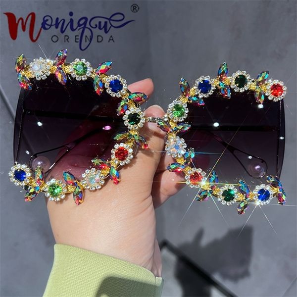 luxury sunglasses women vintage fashion glasses square eyeglasses woman masculino vasos decorativos 220819, White;black
luxury sunglasses women vintage fashion glasses square eyeglasses woman masculino vasos decorativos 220819, White;black