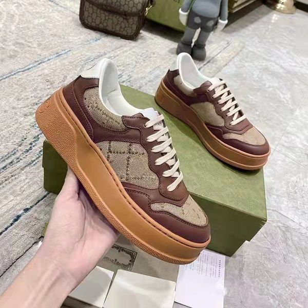 2022 fashion dress shoes women party flat shoes leather platform loafers sneakers 35-45 with box, Black
2022 fashion dress shoes women party flat shoes leather platform loafers sneakers 35-45 with box, Black