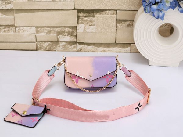 2022 fashion woman luxurys designers bags lady womens crossbody tote hobo shoulder purses handbags bag wallet backpak
2022 fashion woman luxurys designers bags lady womens crossbody tote hobo shoulder purses handbags bag wallet backpak