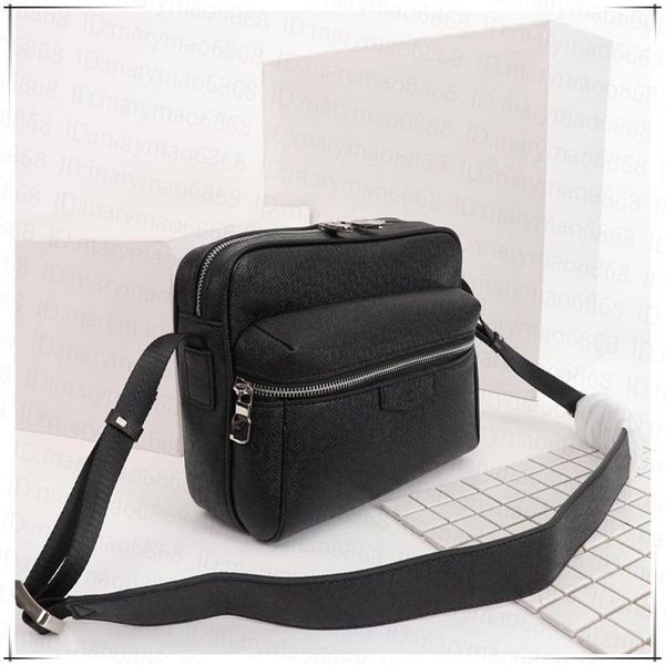 new mens shoulder bags canvas leather designers messenger bag famous trip postman classic handbag briefcase crossbody good quality253w, Black;red
new mens shoulder bags canvas leather designers messenger bag famous trip postman classic handbag briefcase crossbody good quality253w, Black;red