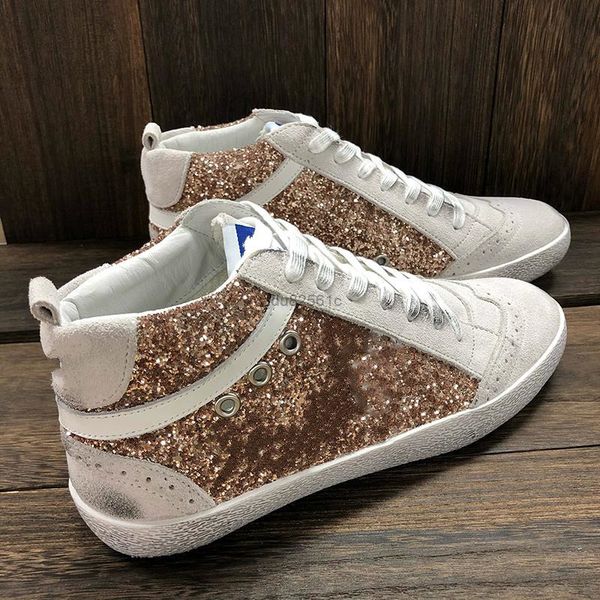 italy brand mid star high shoes fashion golden sneakers luxury classic white do -old dirty designer man women shoe pink -gold glitter xo, Black
italy brand mid star high shoes fashion golden sneakers luxury classic white do -old dirty designer man women shoe pink -gold glitter xo, Black