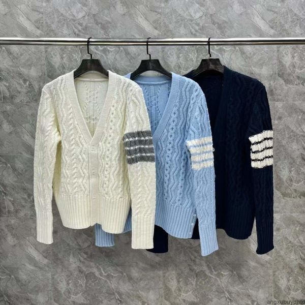 new tb sweater cardigan classic four bar jacquard pattern breathable fashion casual sweater for men and women designer autumn women's c, White;black
new tb sweater cardigan classic four bar jacquard pattern breathable fashion casual sweater for men and women designer autumn women's c, White;black