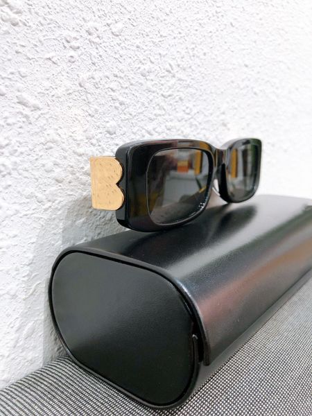 2022 luxury rectangle women's sunglasses fashion womens brand deisnger full frame uv400 lens summer style big square bb 0096s come with, White;black
2022 luxury rectangle women's sunglasses fashion womens brand deisnger full frame uv400 lens summer style big square bb 0096s come with, White;black