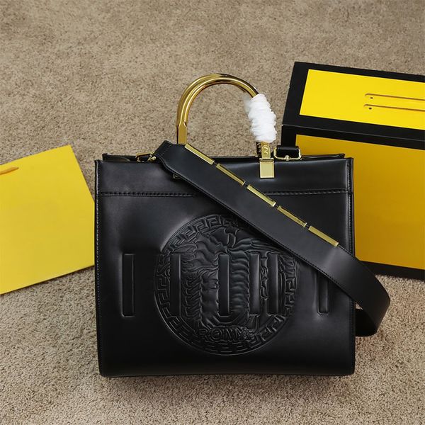 35/41cm black sunshine tote bags women large handbags gold handle crossbody shop bag purses genuine leather shoulder bags detachable letter
35/41cm black sunshine tote bags women large handbags gold handle crossbody shop bag purses genuine leather shoulder bags detachable letter