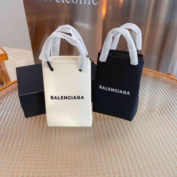 handbags classic balencaigass shoulder bags bag mobile phone version simple fashion messenger portable korean mini paper
handbags classic balencaigass shoulder bags bag mobile phone version simple fashion messenger portable korean mini paper