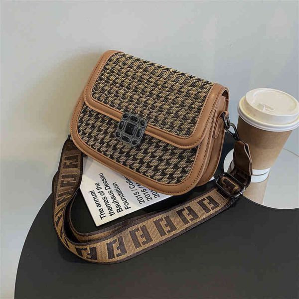 60% off online clearance autumn and winter grid wide shoulder strap letter messenger small square bag ins2022 new fashion single shoulder ba
60% off online clearance autumn and winter grid wide shoulder strap letter messenger small square bag ins2022 new fashion single shoulder ba