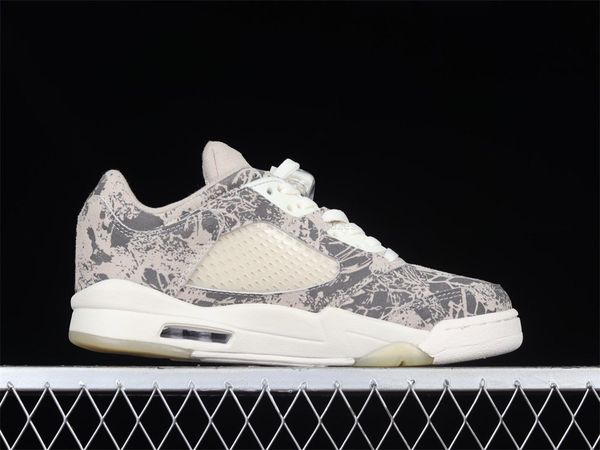 2022 5 low expression da8016-100 basketball shoes womens mens sneakers size us 7-11 40-45
2022 5 low expression da8016-100 basketball shoes womens mens sneakers size us 7-11 40-45