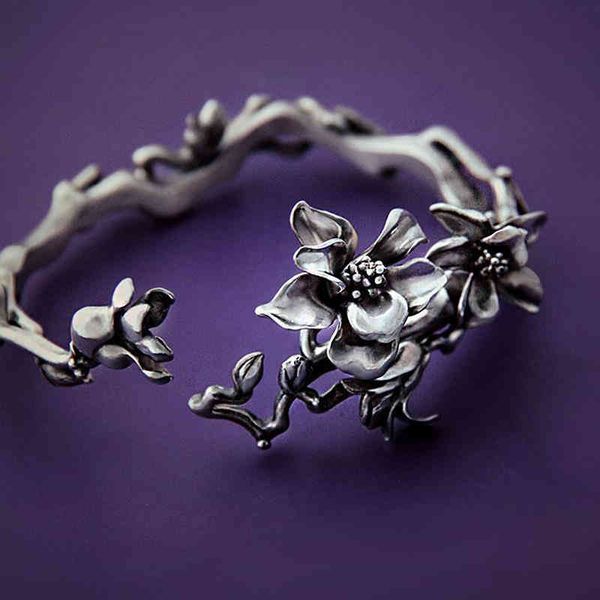 bangle designer summer independent design handmade magnolia ladies bracelet exquisite and beautiful fashion silver jewelry, Black
bangle designer summer independent design handmade magnolia ladies bracelet exquisite and beautiful fashion silver jewelry, Black