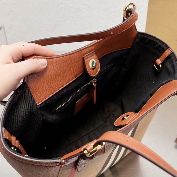 plaid totes bag women handbag purse genuine leather cowhide shoulder bags large capacity stripe shopping purses fashion letters interior o4k
plaid totes bag women handbag purse genuine leather cowhide shoulder bags large capacity stripe shopping purses fashion letters interior o4k