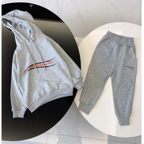 new luxury fashion baby clothes sets tracksuit 2 pcs suits kids boy girl long sleeve hoodie sweater classic letter pants out273l, White
new luxury fashion baby clothes sets tracksuit 2 pcs suits kids boy girl long sleeve hoodie sweater classic letter pants out273l, White