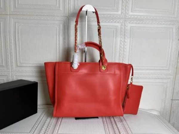 c brand2022 new large capacity women's handbag crossbody tot bag magnanimous seven color hardware noble generosity fashionable 38/30/18
c brand2022 new large capacity women's handbag crossbody tot bag magnanimous seven color hardware noble generosity fashionable 38/30/18