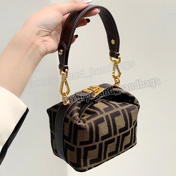 women tote bag designer bags handbags letter brand shoulder bag for ladies classic crossbody purses
women tote bag designer bags handbags letter brand shoulder bag for ladies classic crossbody purses