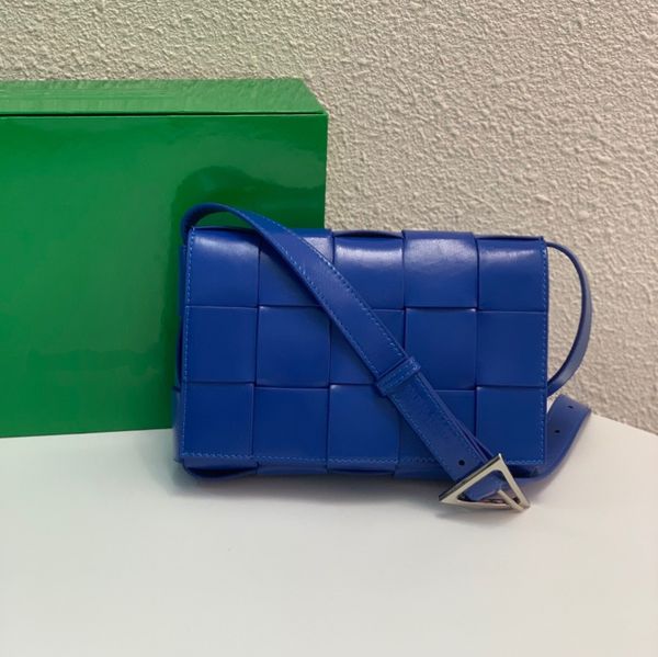 luxurys designer bag cassette botegas leather womens batega knitting bags one genuine shoulder handbags women female cowhide woven purses me
luxurys designer bag cassette botegas leather womens batega knitting bags one genuine shoulder handbags women female cowhide woven purses me