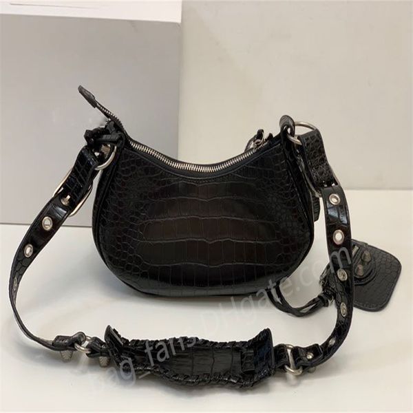 fashion crocodile texture women's shoulder bag crossbody bags 6colors 26x16x10cm 
fashion crocodile texture women's shoulder bag crossbody bags 6colors 26x16x10cm