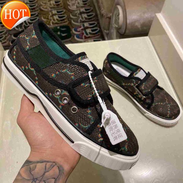 velcro classic tennis 1977 canvas velcro casual shoes luxury ladies webbing striped rubber shoe platform mules low men sneakers
velcro classic tennis 1977 canvas velcro casual shoes luxury ladies webbing striped rubber shoe platform mules low men sneakers