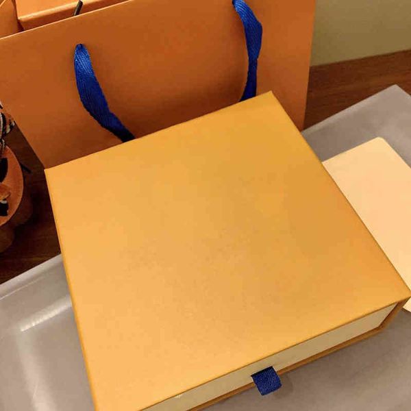 bai cheng 2022 blind box fashion jewelry luxury designer necklaces bracelets keychains earrings rings anklets brooches lucky boxs one random, Black
bai cheng 2022 blind box fashion jewelry luxury designer necklaces bracelets keychains earrings rings anklets brooches lucky boxs one random, Black