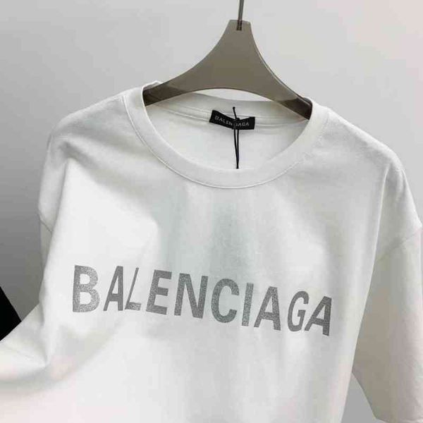 designer shirt man's t-shirts baleciga high end fashion brand new paris gilded letter t-shirt sleeve short loose couple dress men', White;black
designer shirt man's t-shirts baleciga high end fashion brand new paris gilded letter t-shirt sleeve short loose couple dress men', White;black