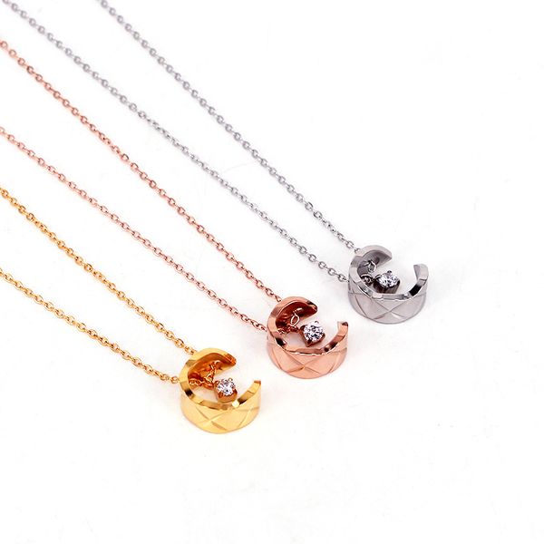 c-shaped mesh influx of people split pattern four-claw single diamond pendant necklace titanium steel jewelry, Silver
c-shaped mesh influx of people split pattern four-claw single diamond pendant necklace titanium steel jewelry, Silver