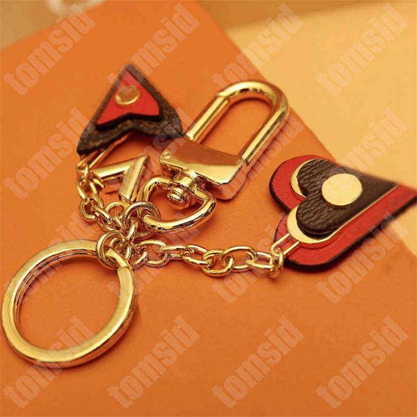bai cheng luxury designer keychian bags designer womens fashion keyring key ring couple brand classic old flower keychains 3 colors key chai, Silver
bai cheng luxury designer keychian bags designer womens fashion keyring key ring couple brand classic old flower keychains 3 colors key chai, Silver