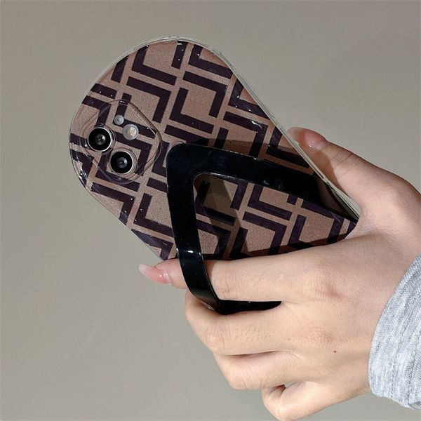 

Designer Armband Phone Case For IPhone 13 12 11 Promax 13pro 12pro Trendy Personality Slippers Phone Cases High Quality, Brown