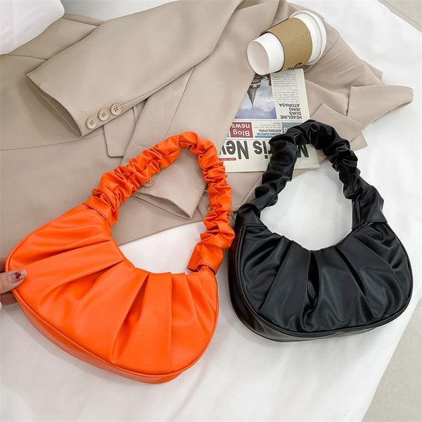 women cloud handbag solid color soft pu leather pleated underarm bags designer travel bag female dumpling tote 220819
women cloud handbag solid color soft pu leather pleated underarm bags designer travel bag female dumpling tote 220819