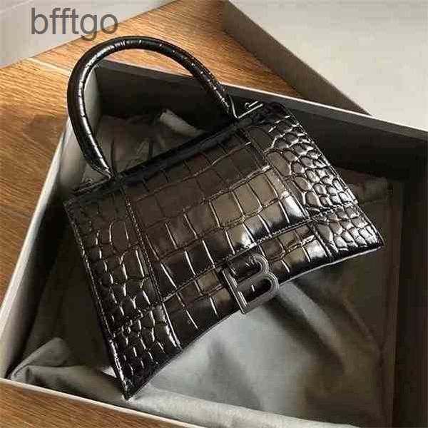 high ltaly designer balencaigabag b sense home hourglass crocodile leather single messenger portable b-button women's mini paris handba
high ltaly designer balencaigabag b sense home hourglass crocodile leather single messenger portable b-button women's mini paris handba