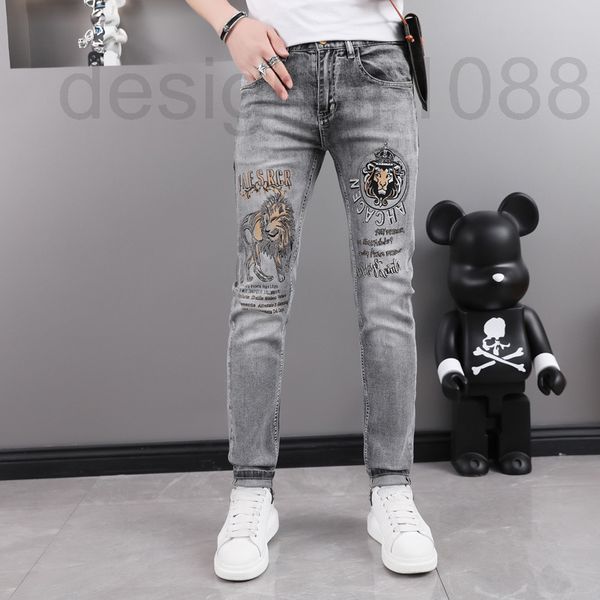 men's jeans designer european new men's spring and summer fashion personality lion diamond slim fit elastic jeans middle waist ver, Blue
men's jeans designer european new men's spring and summer fashion personality lion diamond slim fit elastic jeans middle waist ver, Blue