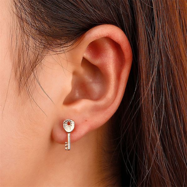 women trendy gold key stud earrings geometric metal keys ear nail european party dress ornaments accessories wholesale, Golden;silver
women trendy gold key stud earrings geometric metal keys ear nail european party dress ornaments accessories wholesale, Golden;silver