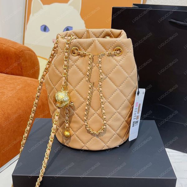 luxury designer drawstring bucket bag 2022 leather braided small golden ball adjuster metal chain classic quilted check shoulder bag women m
luxury designer drawstring bucket bag 2022 leather braided small golden ball adjuster metal chain classic quilted check shoulder bag women m