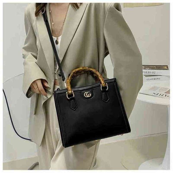 60% off online sale wholesale ni rong zuer's same tote bag bamboo leisure simple hand bag 2022
60% off online sale wholesale ni rong zuer's same tote bag bamboo leisure simple hand bag 2022