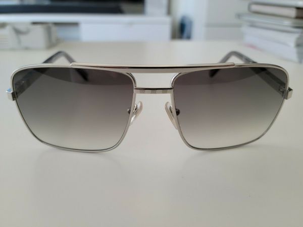 fashion vintage designer sunglasses women and men attitude metal square fram blocks uv400 lens outdoor protection eyewear with box, White;black
fashion vintage designer sunglasses women and men attitude metal square fram blocks uv400 lens outdoor protection eyewear with box, White;black