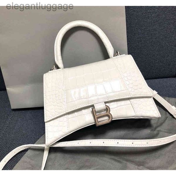 trendy balencaigass fashion designer crocodile handbags star's bag women's 2022 b-shaped messenger versatile b family hourglass
trendy balencaigass fashion designer crocodile handbags star's bag women's 2022 b-shaped messenger versatile b family hourglass