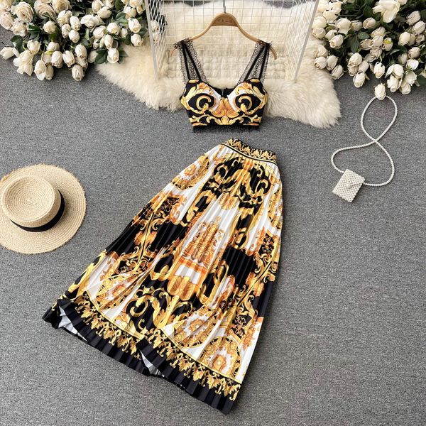 luxury vintage baroque print dress sets women casual vacation designer set 2022 slim vests and pleated long skirt home wear suit sweet woma, White
luxury vintage baroque print dress sets women casual vacation designer set 2022 slim vests and pleated long skirt home wear suit sweet woma, White