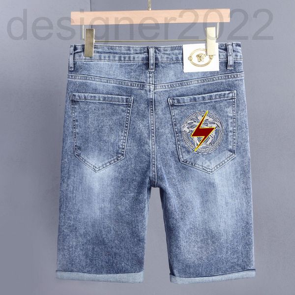 men's jeans designer the medusa embroidered shorts jeans men's simple fashion trend and all-around straight leggings are available, Blue
men's jeans designer the medusa embroidered shorts jeans men's simple fashion trend and all-around straight leggings are available, Blue