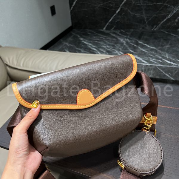 bag high messenger end designer light luxury lady chest bag fashion 2022 new waist handbag letter print adjustable shoulder strap
bag high messenger end designer light luxury lady chest bag fashion 2022 new waist handbag letter print adjustable shoulder strap