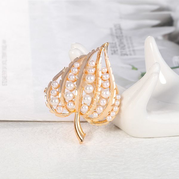 pearl heart leaf shape brooch alloy hollow out leaves lapel pins women plant gold corsage badge for backpack sweater clothes ornaments acces, Gray
pearl heart leaf shape brooch alloy hollow out leaves lapel pins women plant gold corsage badge for backpack sweater clothes ornaments acces, Gray