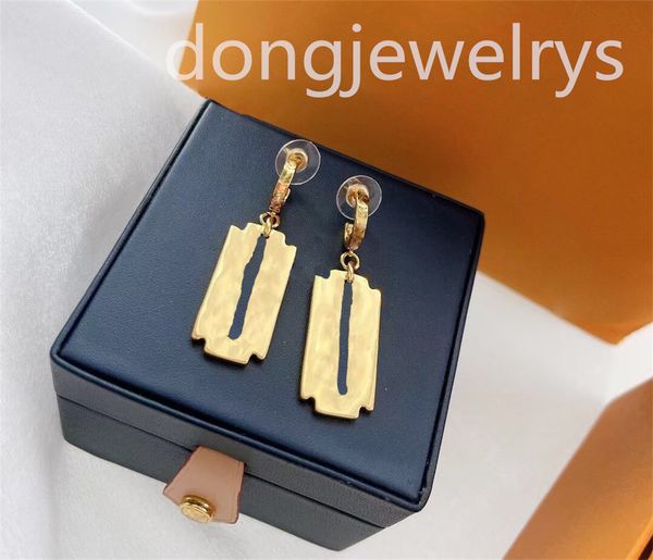 designer earrings fashion modern gold earring hoop earrings jewelry for bride dongjewelrys temperament light luxury style earings ladies, Golden;silver
designer earrings fashion modern gold earring hoop earrings jewelry for bride dongjewelrys temperament light luxury style earings ladies, Golden;silver