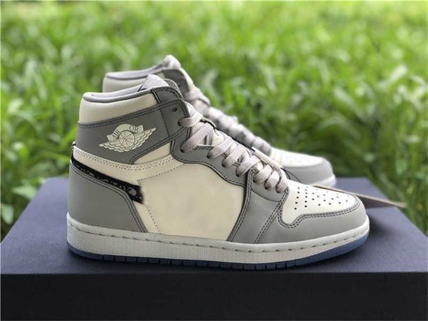 2022 release authentic 1 high og basketball shoes men women 1s wolf grey sail pn dust white xxxx/8500 running sneakers with original box, Black
2022 release authentic 1 high og basketball shoes men women 1s wolf grey sail pn dust white xxxx/8500 running sneakers with original box, Black