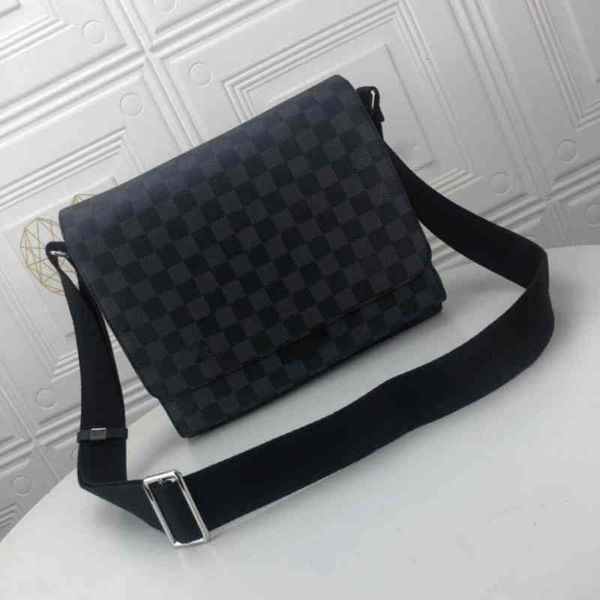 louiseity 1 viutonity luxury bag bags brand style men handbag s classic unique shoulder smooth gift birthday texture backpac fashionabl kpvn, Red;black
louiseity 1 viutonity luxury bag bags brand style men handbag s classic unique shoulder smooth gift birthday texture backpac fashionabl kpvn, Red;black