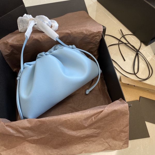 batega one botegas designer bags luxurys bag shoulder women pouch dumpling crossbody genuine leather womens cloud handbag female soft clutch
batega one botegas designer bags luxurys bag shoulder women pouch dumpling crossbody genuine leather womens cloud handbag female soft clutch