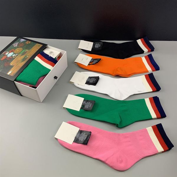 5pairs box autumn winter women cotton stocking womens letter socks fashion casual girls sport stockings with box166a, Black
5pairs box autumn winter women cotton stocking womens letter socks fashion casual girls sport stockings with box166a, Black