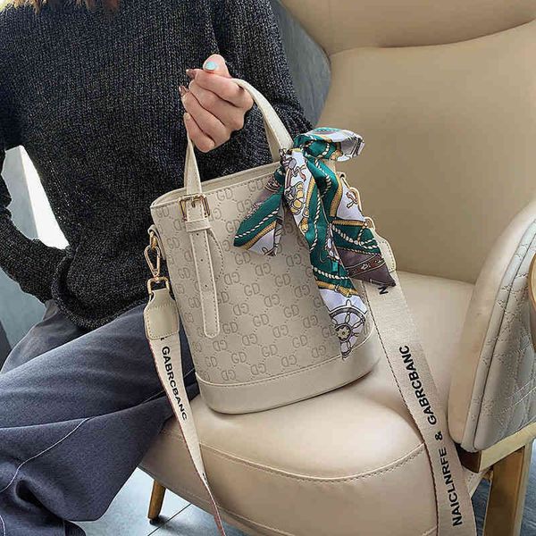 60% off online clearance bag women new embossed fashion portable bucket single shoulder women's bag
60% off online clearance bag women new embossed fashion portable bucket single shoulder women's bag