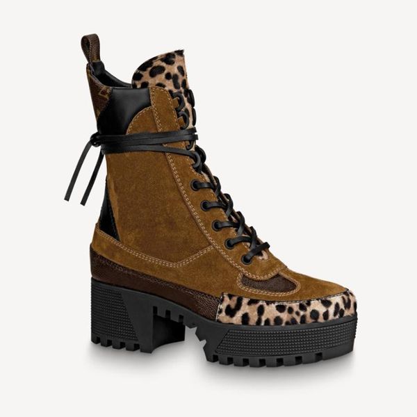 martin short boots cowhide belt buckle metal women shoes classic thick heels leather designer shoe high heeled fashion diamond lady boot lar, Black
martin short boots cowhide belt buckle metal women shoes classic thick heels leather designer shoe high heeled fashion diamond lady boot lar, Black